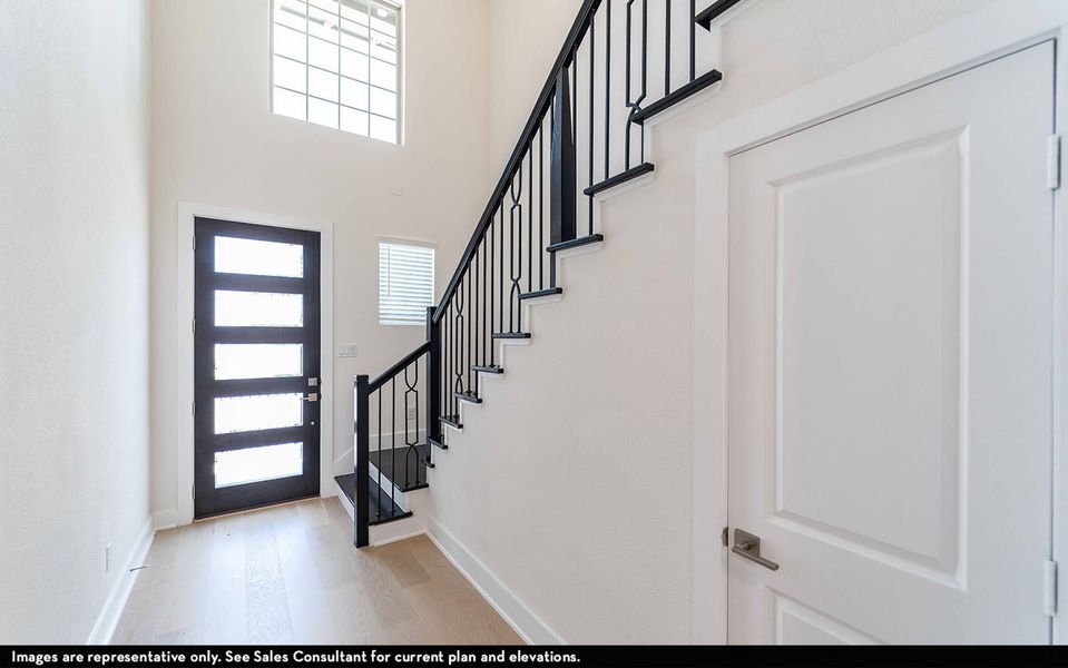Spacious, unfurnished interior of a new home in Craig Ranch, McKinney (Image 15).