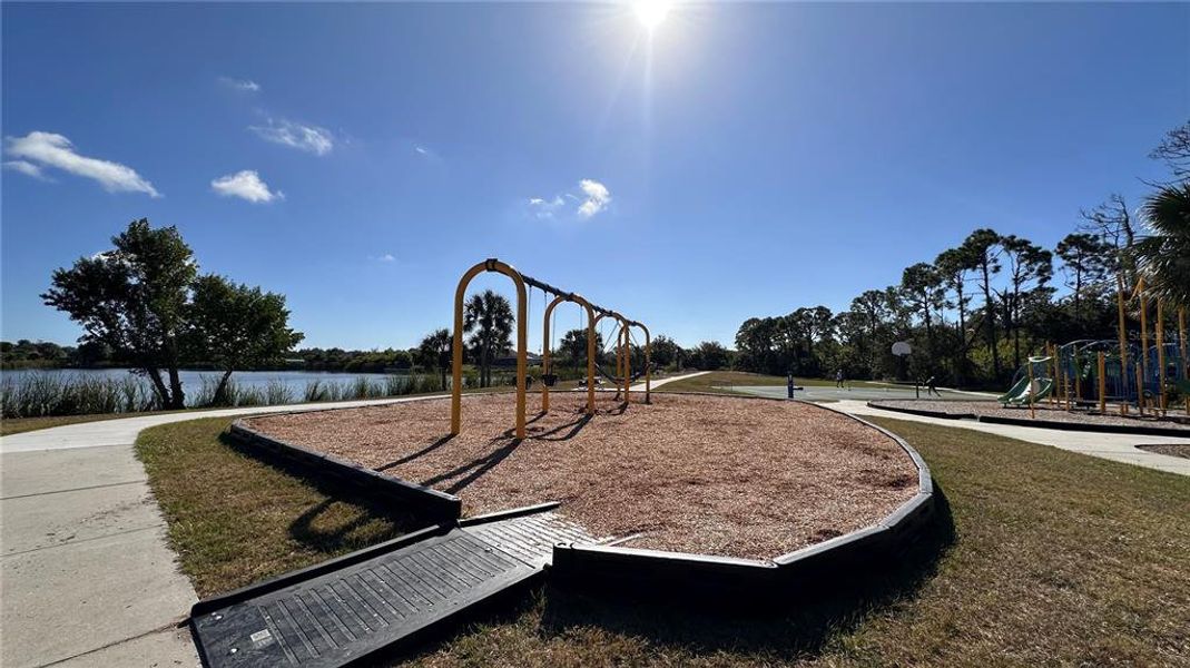 Community amenities in , Port Charlotte (Image 14). Community amenities in , Port Charlotte (Image 14).