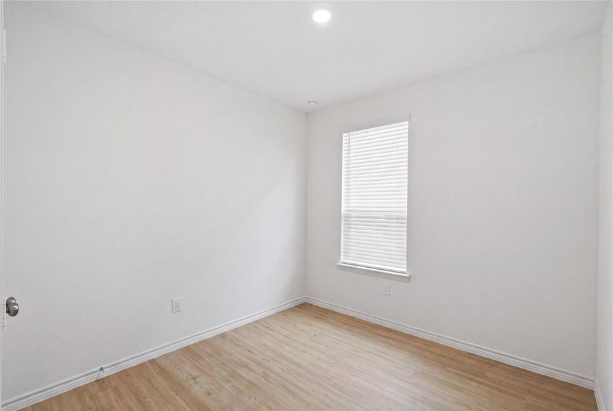 Spacious, unfurnished interior of a new home in Mavera, Conroe (Image 22).