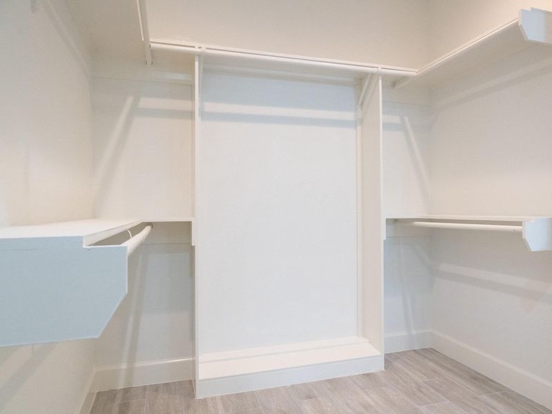 Spacious, unfurnished interior of a new home in , Cleveland (Image 19).