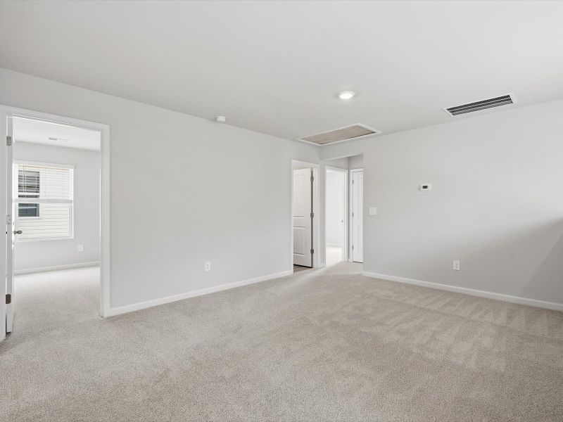 Spacious, unfurnished interior of a new home in Pleasant Brook, Greenville (Image 14). Spacious, unfurnished interior of a new home in Pleasant Brook, Greenville (Image 14).