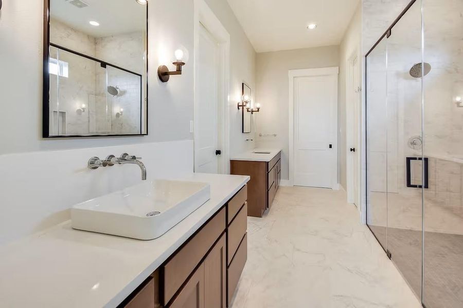 Furnished interior view inside a new home in , Tomball (Image 7).