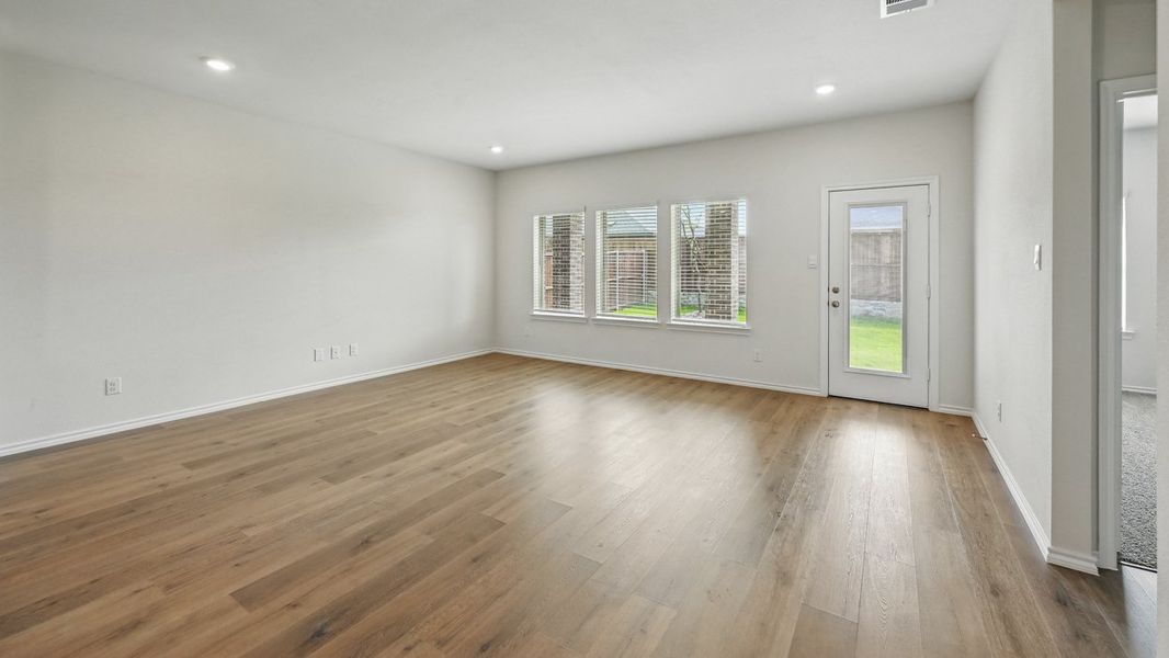 Spacious, unfurnished interior of a new home in Chalk Hill, Celina (Image 5). Spacious, unfurnished interior of a new home in Chalk Hill, Celina (Image 5).