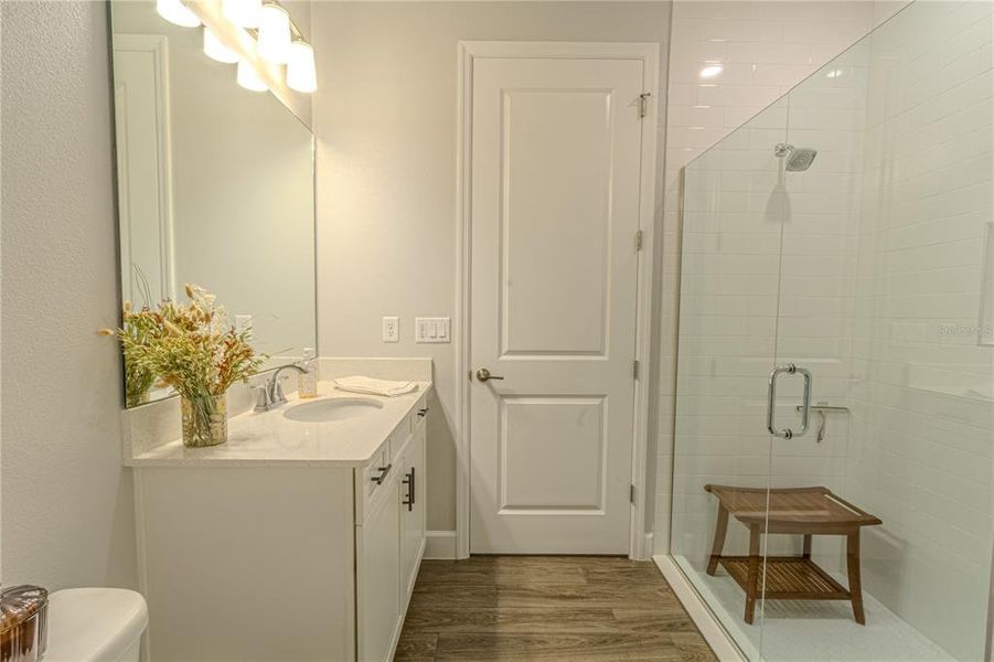 Furnished interior view inside a new home in Francisco Park, Oviedo (Image 38).