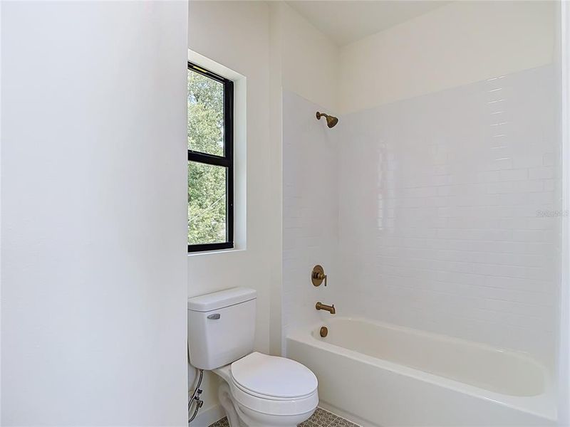 Image 35 of a home in .