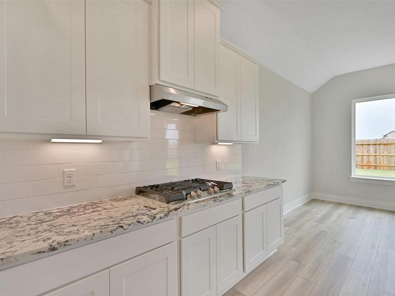 Furnished interior view inside a new home in Lago Mar, Texas City (Image 11).