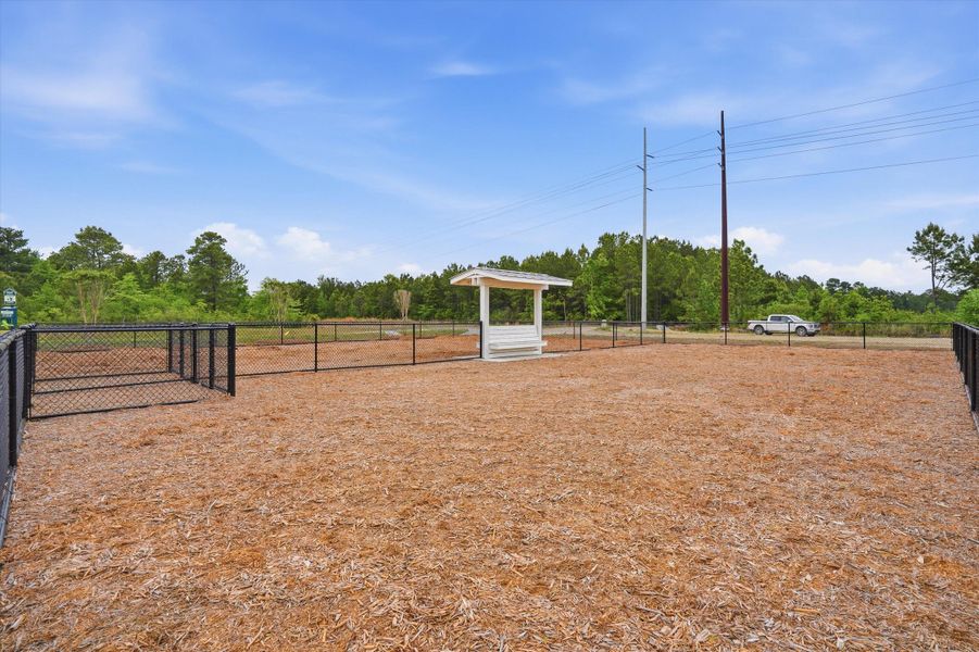 Community amenities in Sheep Island, Summerville (Image 27).