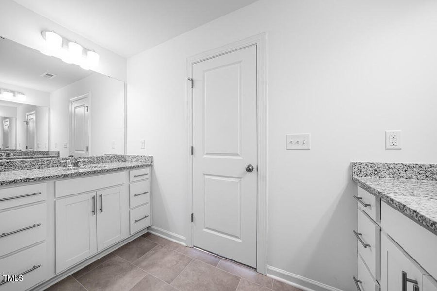 hj-tx-raleigh-magnolia-townes-magnolia-l hj-tx-raleigh-magnolia-townes-magnolia-l