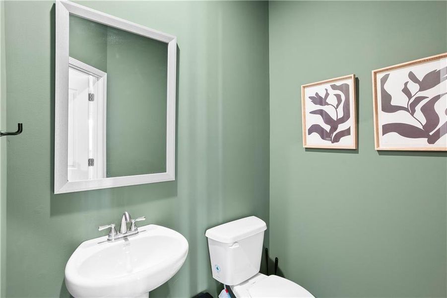 Furnished interior view inside a new home in , Gainesville (Image 11).