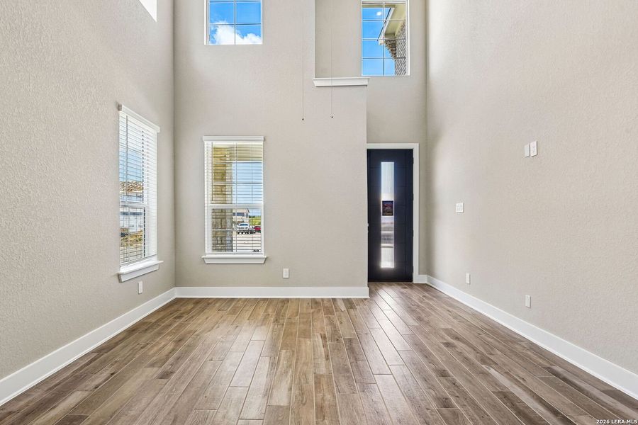 Spacious, unfurnished interior of a new home in Stetson Ridge, Marion (Image 27).