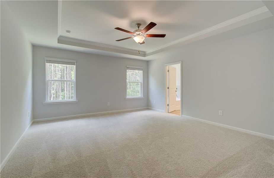 Spacious, unfurnished interior of a new home in Enclave at Evergreen, Fairburn (Image 24).
