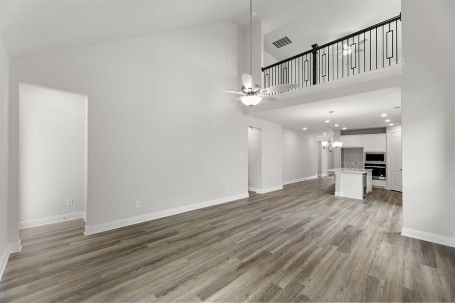 Spacious, unfurnished interior of a new home in Cambridge Crossing, Celina (Image 14).