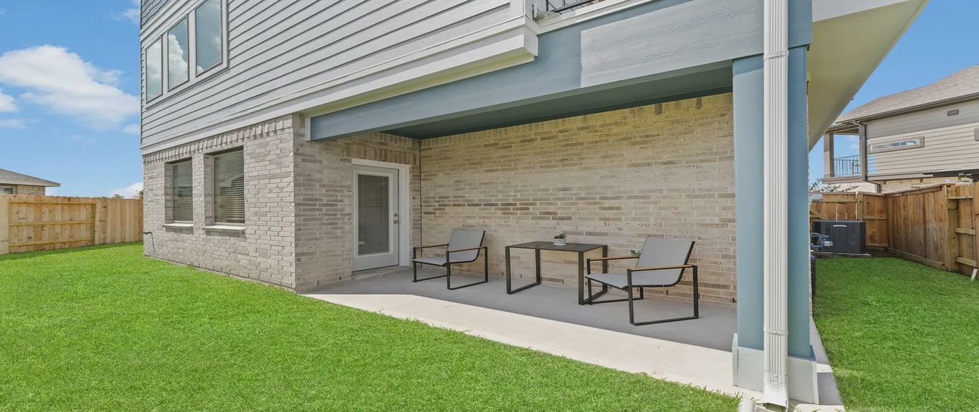Representative exterior details of a home built from the Hawkins by Chesmar Homes in Sienna Courtyard, Missouri City (Image 3).