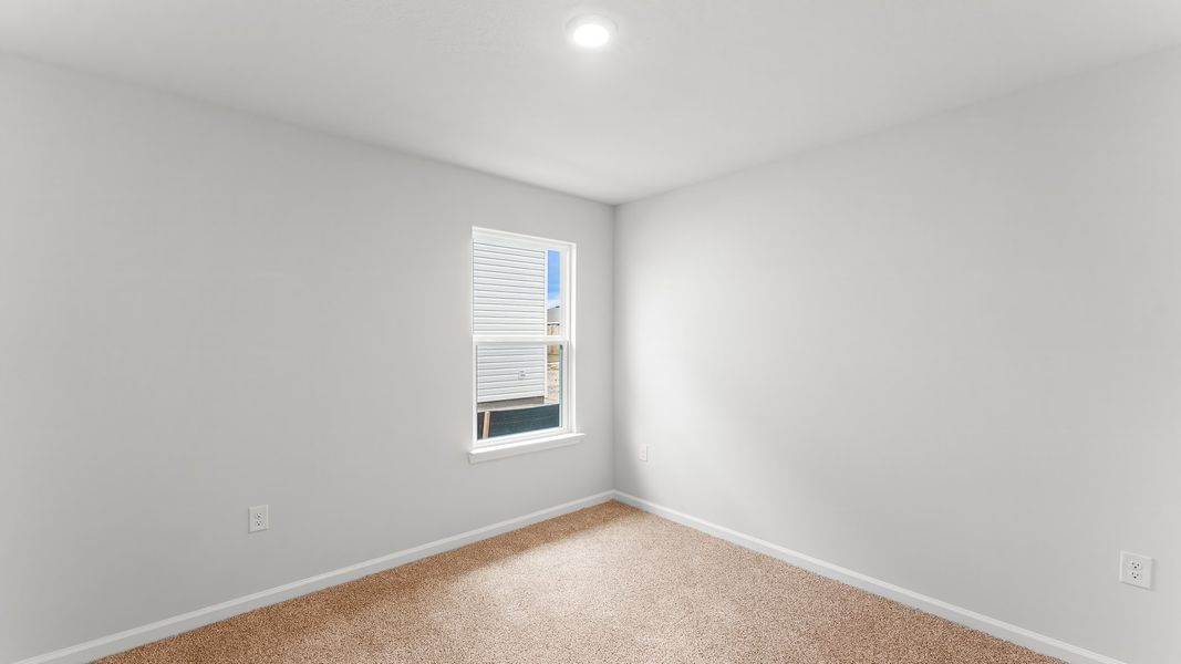 Spacious, unfurnished interior of a new home in Titus Park, Panama City (Image 10).