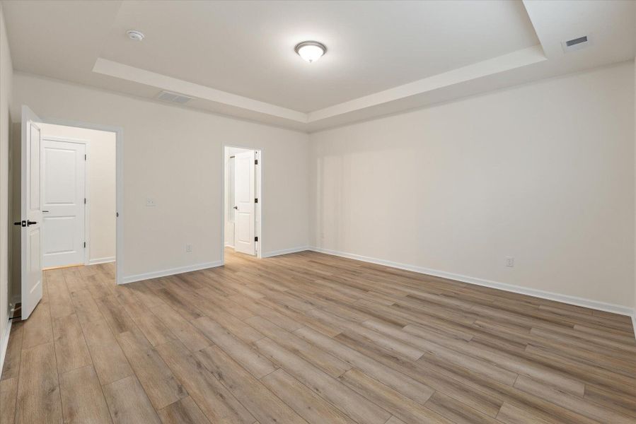 Spacious, unfurnished interior of a new home in Oakley Pointe, Moncks Corner (Image 37).