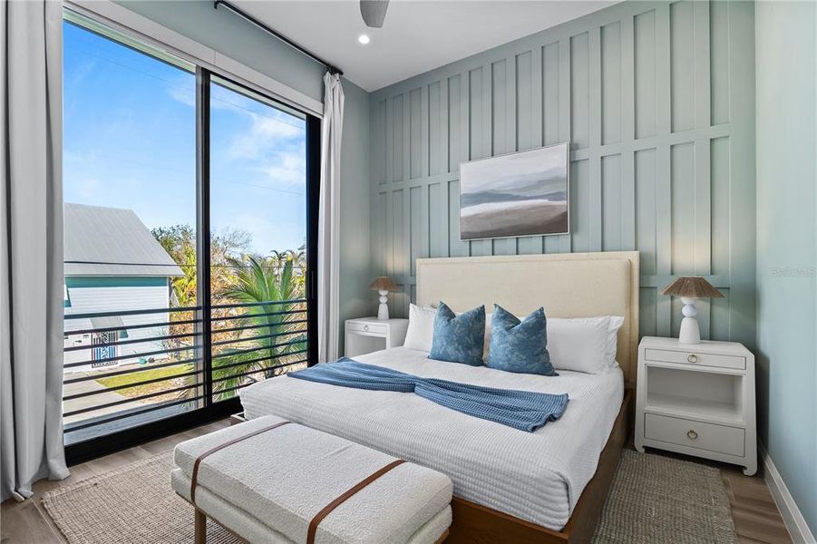 Furnished interior view inside a new home in , Sarasota (Image 31).