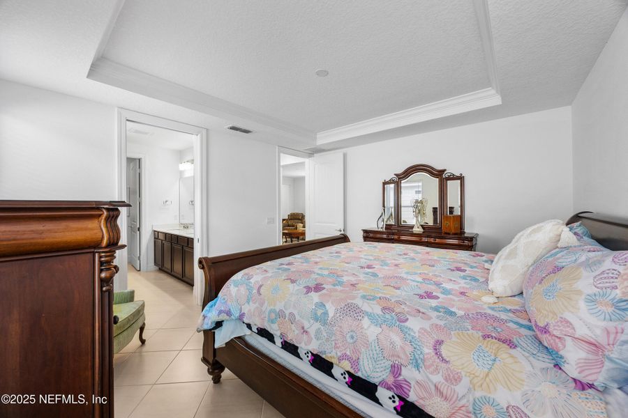 Furnished interior view inside a new home in , Yulee (Image 15).