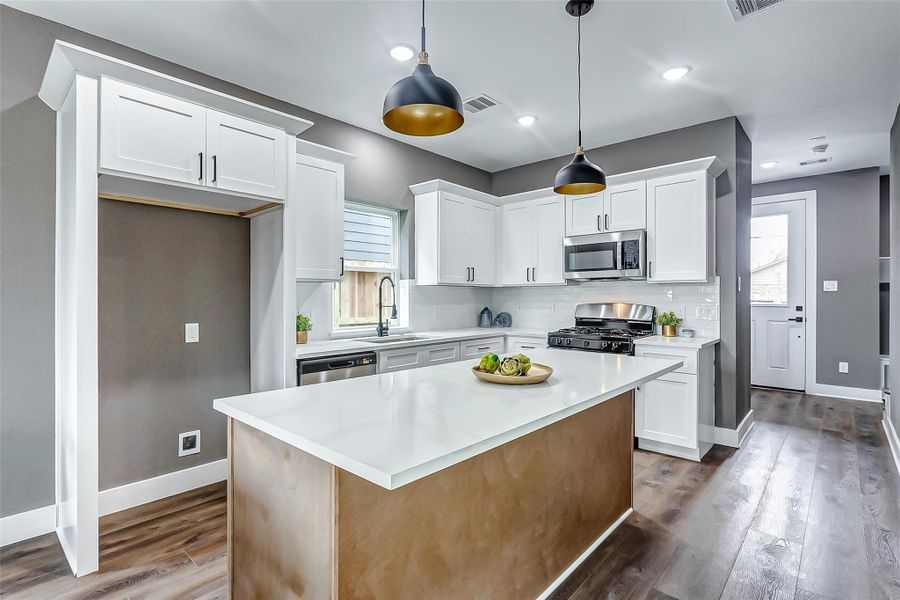Furnished interior view inside a new home in , Houston (Image 10).