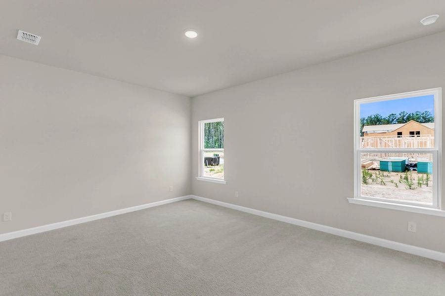 Spacious, unfurnished interior of a new home in Watson Hill, Summerville (Image 19).
