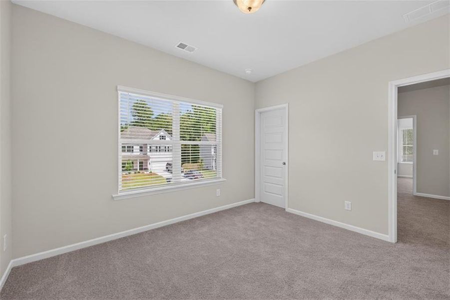 Spacious, unfurnished interior of a new home in Jones Ridge, Dallas (Image 75). Spacious, unfurnished interior of a new home in Jones Ridge, Dallas (Image 75).