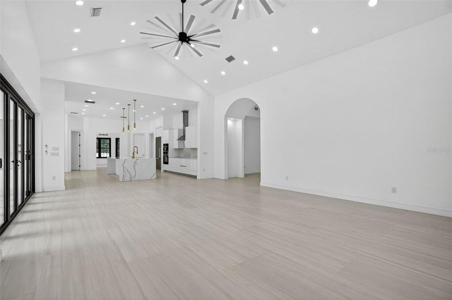Spacious, unfurnished interior of a new home in , Wesley Chapel (Image 20). Spacious, unfurnished interior of a new home in , Wesley Chapel (Image 20).