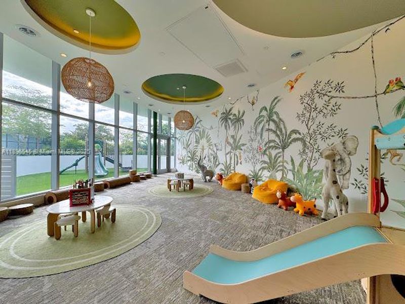 Community amenities in , Miami (Image 39). Community amenities in , Miami (Image 39).