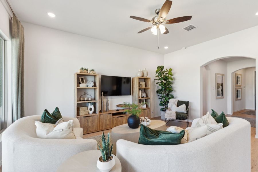 Representative furnished interior of a home built from the Concept 1660 by Landsea Homes in Chisholm Hills, Cleburne (Image 41). Representative furnished interior of a home built from the Concept 1660 by Landsea Homes in Chisholm Hills, Cleburne (Image 41).