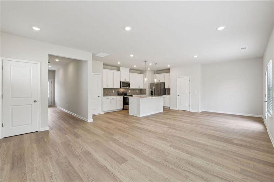 Spacious, unfurnished interior of a new home in Hawthorne Station, College Park (Image 34). Spacious, unfurnished interior of a new home in Hawthorne Station, College Park (Image 34).
