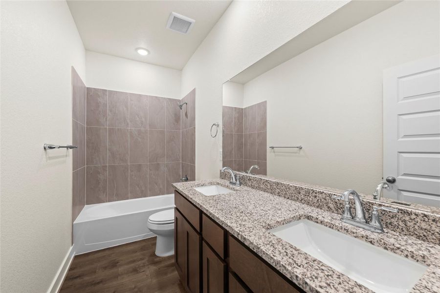 Please Note: These interior photos are not of the actual design but are of a completed home wiht a similar floor plan. Finishes, features, and layouts may vary. Please Note: These interior photos are not of the actual design but are of a completed home wiht a similar floor plan. Finishes, features, and layouts may vary.
