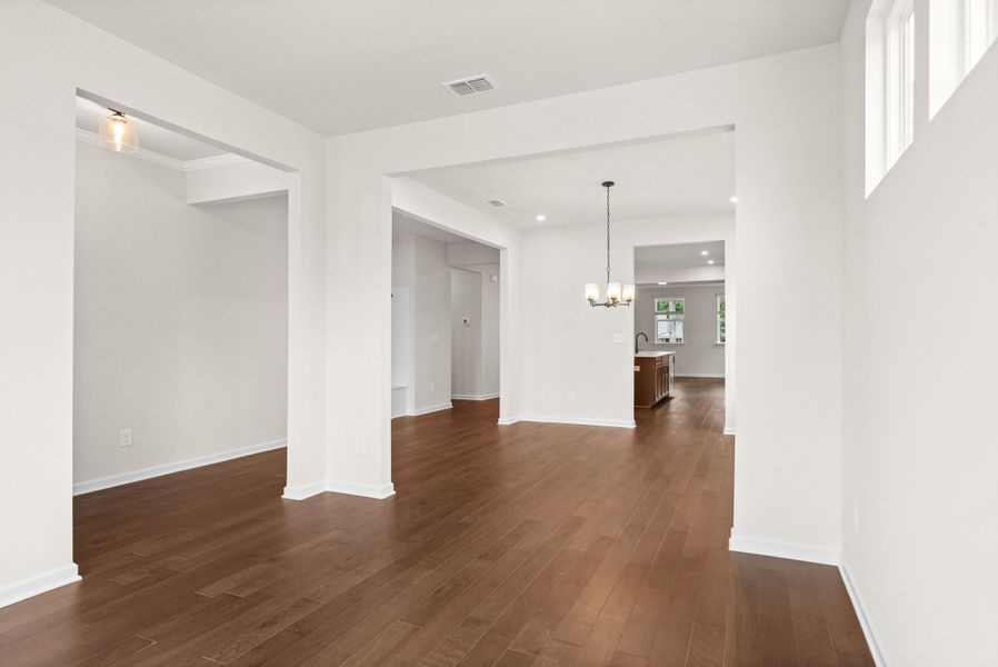 Representative unfurnished interior of a home built from the The Glenwood D by Davidson Homes LLC in Kelly Preserve, Loganville (Image 21).