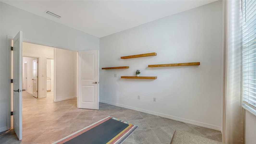 Image 79 of a home in .