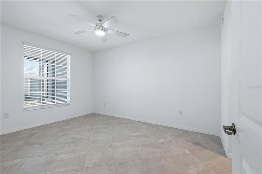 Spacious, unfurnished interior of a new home in , Venice (Image 22).