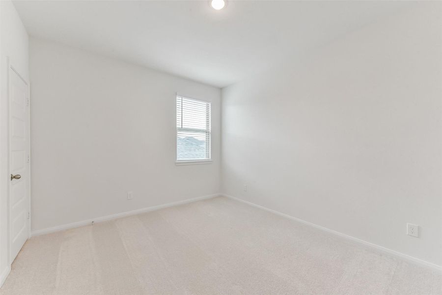 Spacious, unfurnished interior of a new home in Anderson Lakes, Houston (Image 31).
