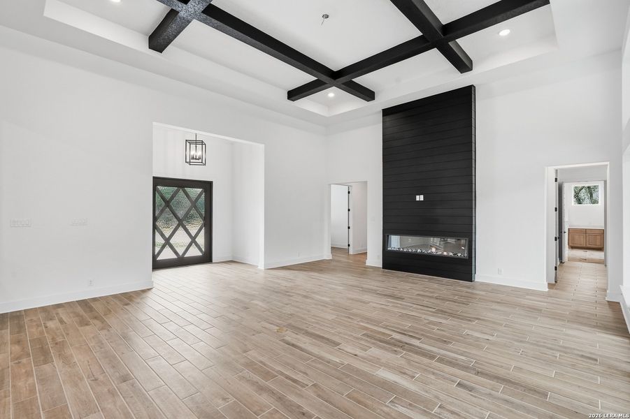 Spacious, unfurnished interior of a new home in Caliza Reserve, Boerne (Image 14). Spacious, unfurnished interior of a new home in Caliza Reserve, Boerne (Image 14).