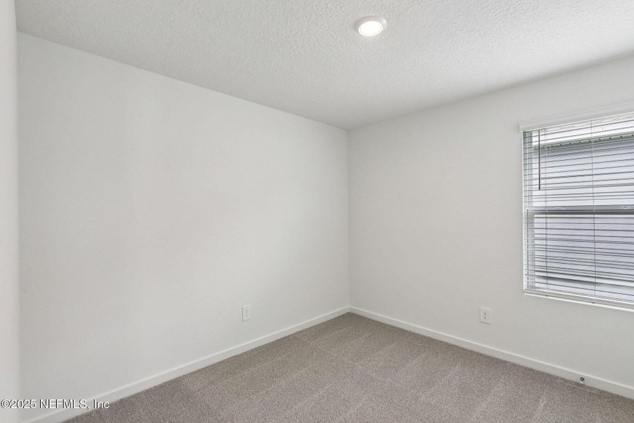 Spacious, unfurnished interior of a new home in , Jacksonville (Image 16).