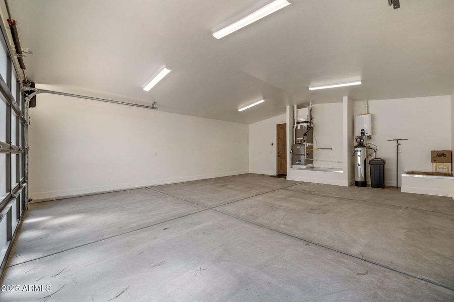 Oversized 2 Car Garage