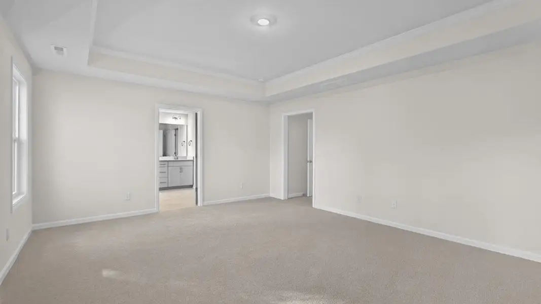 Spacious, unfurnished interior of a new home in The Estates Park, Apex (Image 17). Spacious, unfurnished interior of a new home in The Estates Park, Apex (Image 17).