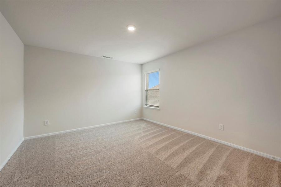 Spacious, unfurnished interior of a new home in The Preserve, Justin (Image 28).