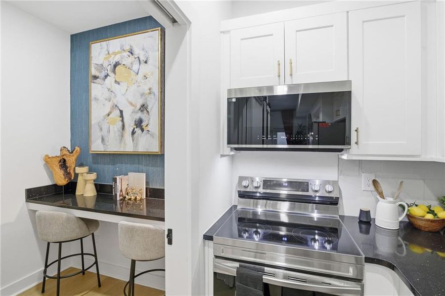 Furnished interior view inside a new home in , Union City (Image 9).