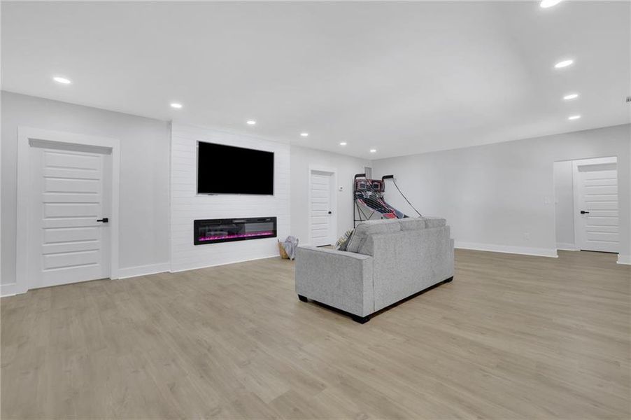 Furnished interior view inside a new home in , Monroe (Image 14).