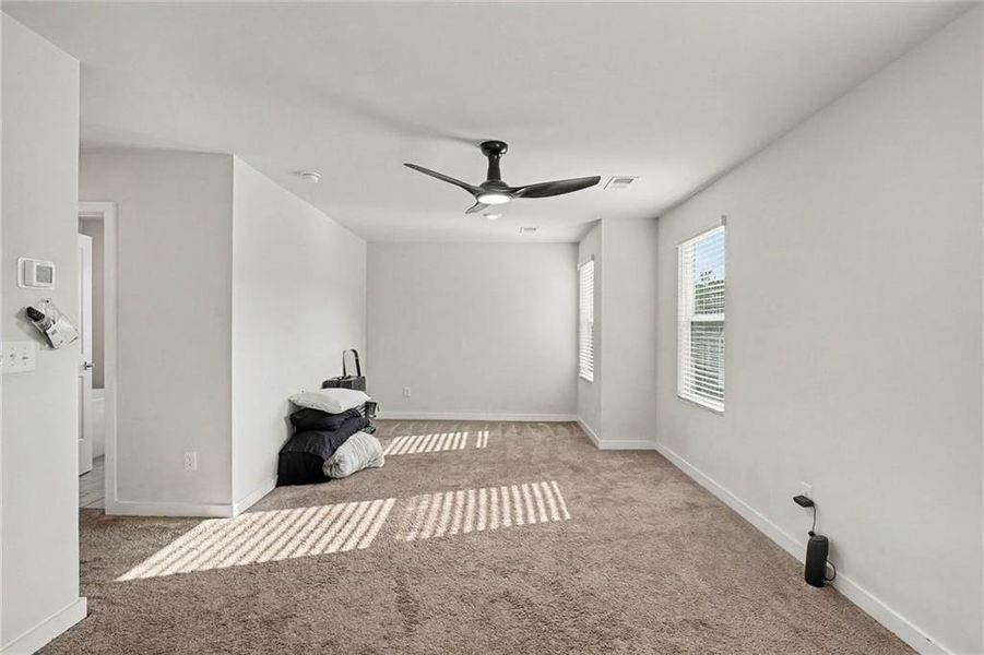 Spacious, unfurnished interior of a new home in Campground Crossing, McDonough (Image 29).
