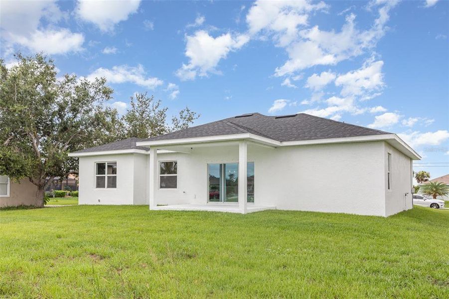 Exterior details and patio area of a home in , Port Charlotte (Image 3).
