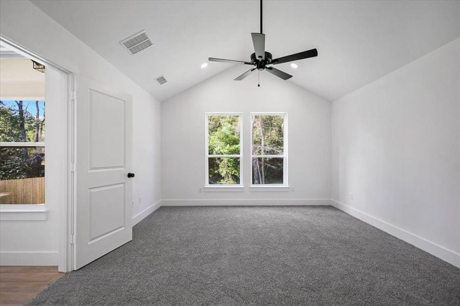 Spacious, unfurnished interior of a new home in , Lindale (Image 38).