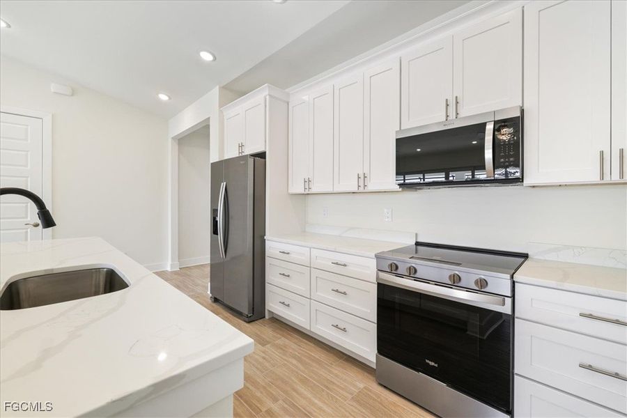 Furnished interior view inside a new home in Cape Coral, Cape Coral (Image 11).