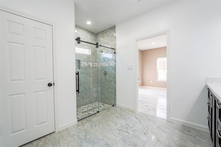 Image 27 of a home in .