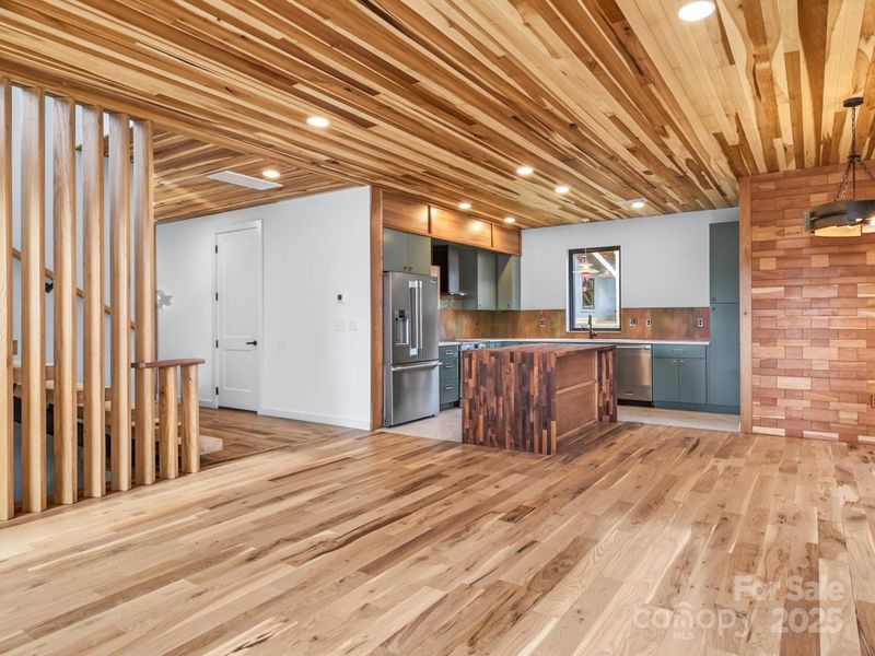 Community amenities in , Asheville (Image 43).