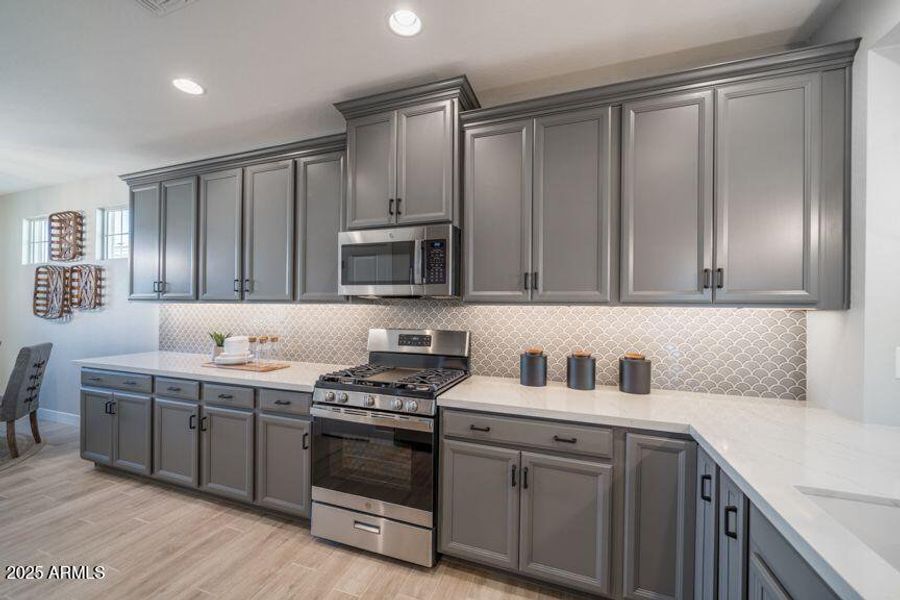 Kitchen_2 (2) Kitchen_2 (2)