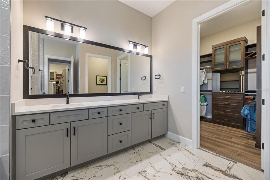 Furnished interior view inside a new home in , Englewood (Image 45).