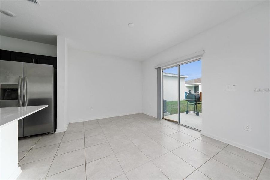 Spacious, unfurnished interior of a new home in , Eagle Lake (Image 18).
