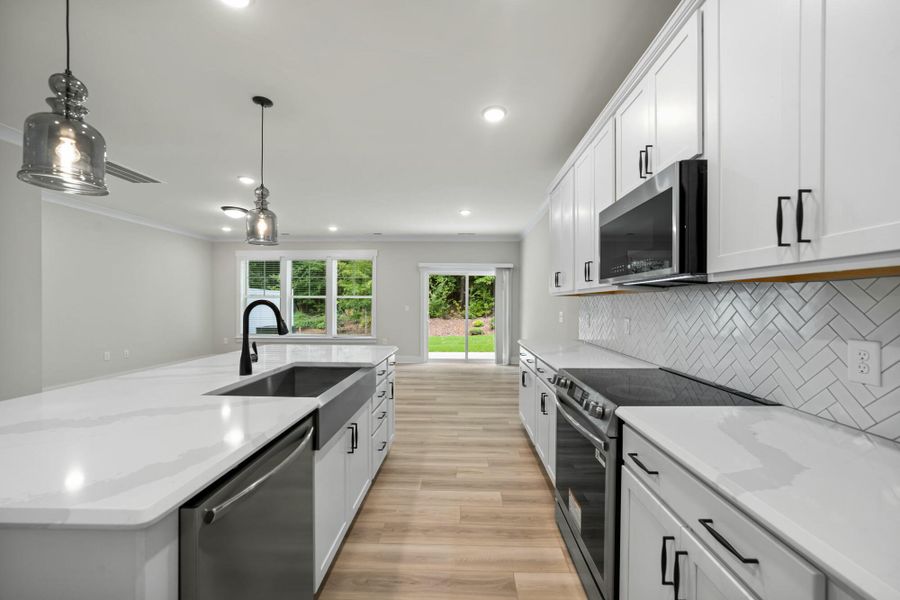 Furnished interior view inside a new home in Harbor Crossing, Greensboro (Image 9).